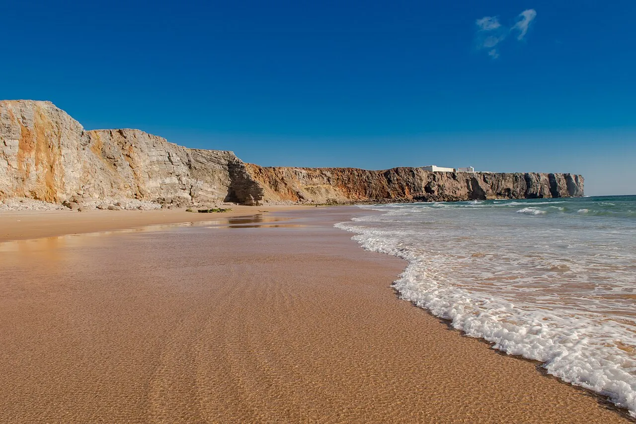 Praia do Tonel